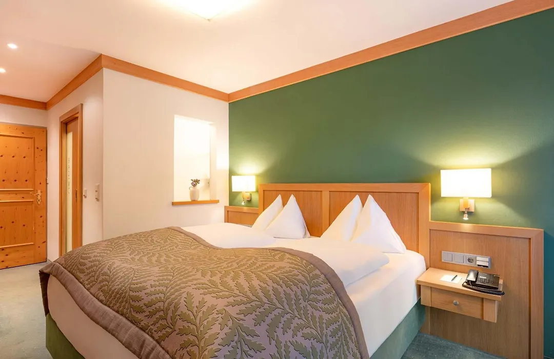 Romantik Hotel Die Gersberg Alm Mit Panoramablick Auf Salzburg Und Outdoor Pool Ab Mai-1