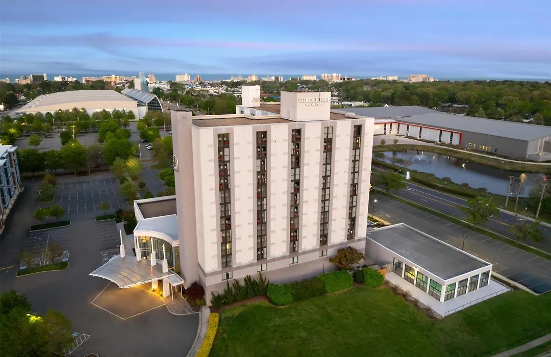 Doubletree By Hilton Virginia Beach-1
