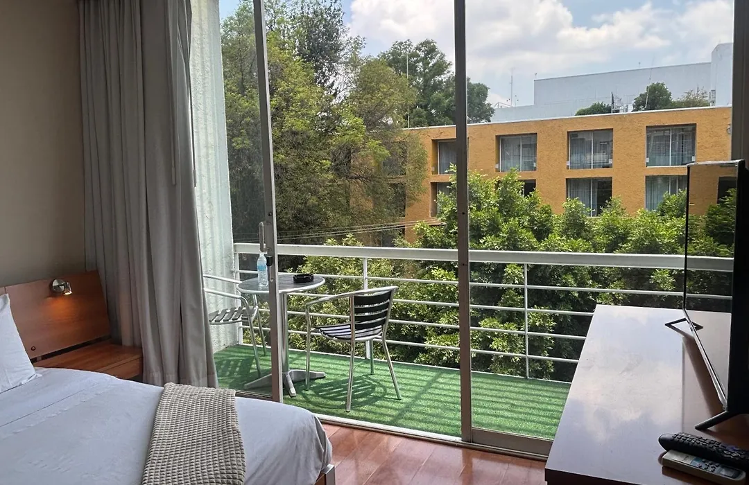 Lombardo Suites-1