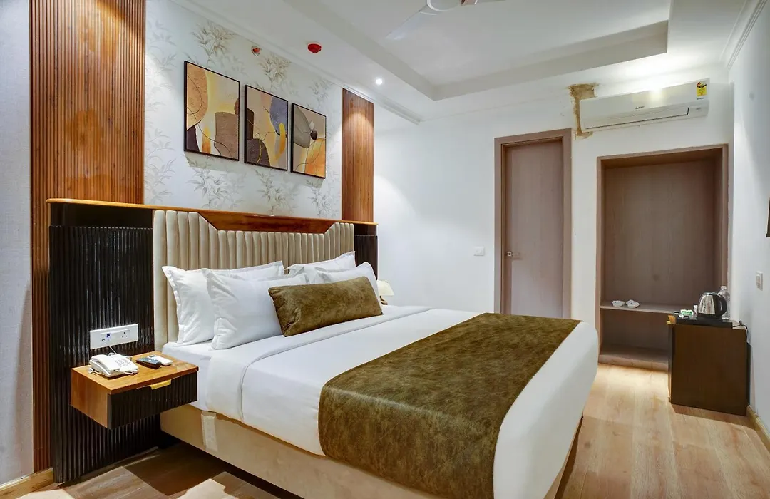 Iva Premium By Uv Hotels - Free Airport Pickup Or Drop-1