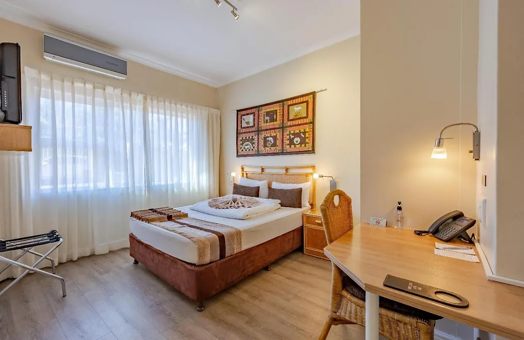 Hajo'S Lodge & Spa-1