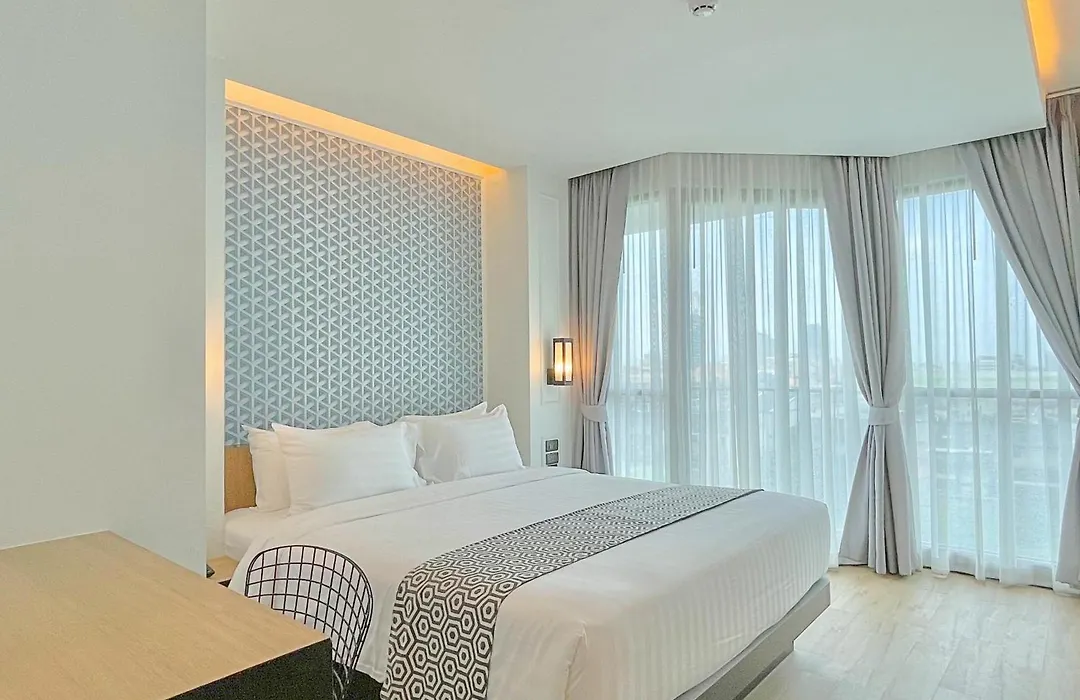 Chezzotel Pattaya-1