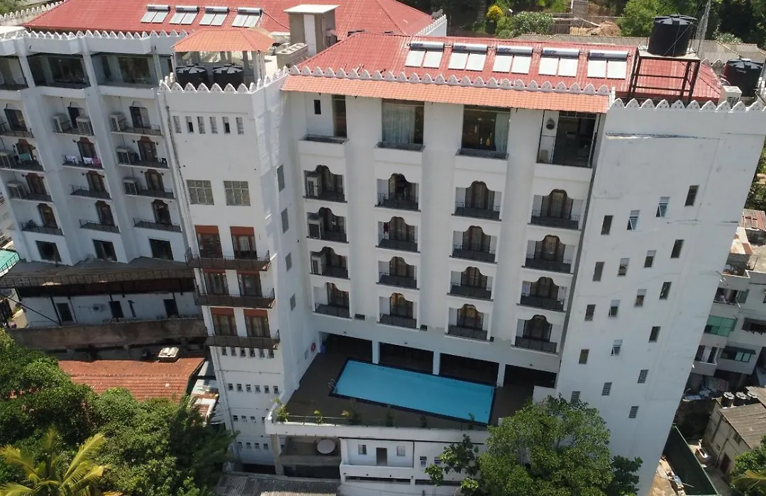 Royal Kandyan Hotel-1