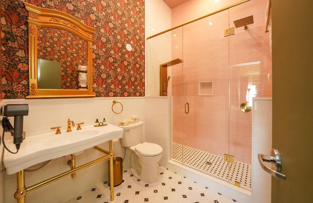 Niagara Grandview Boutique Hotel-1