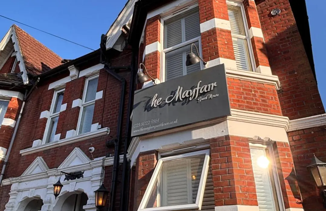 The Mayfair Guest House Self Catering-1