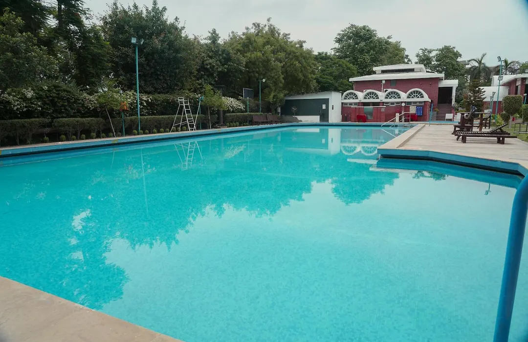 Goa Country Club By Pearl Near Udyog Vihar Yashobhoomi-1