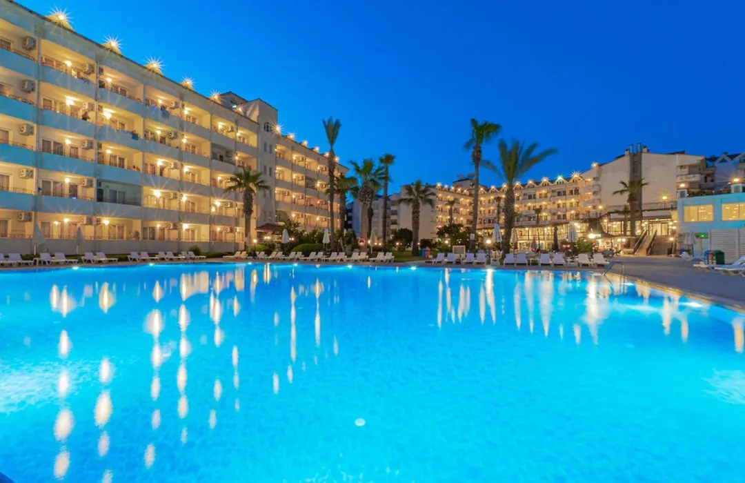 Club Pineta Hotel-1