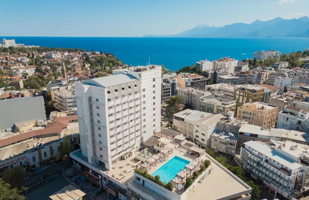 Best Western Plus Khan Hotel-1