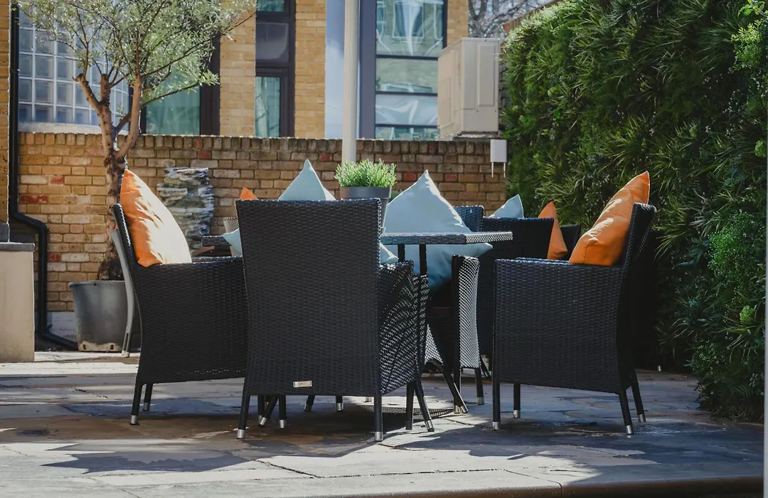 The Westbridge Hotel Stratford-1