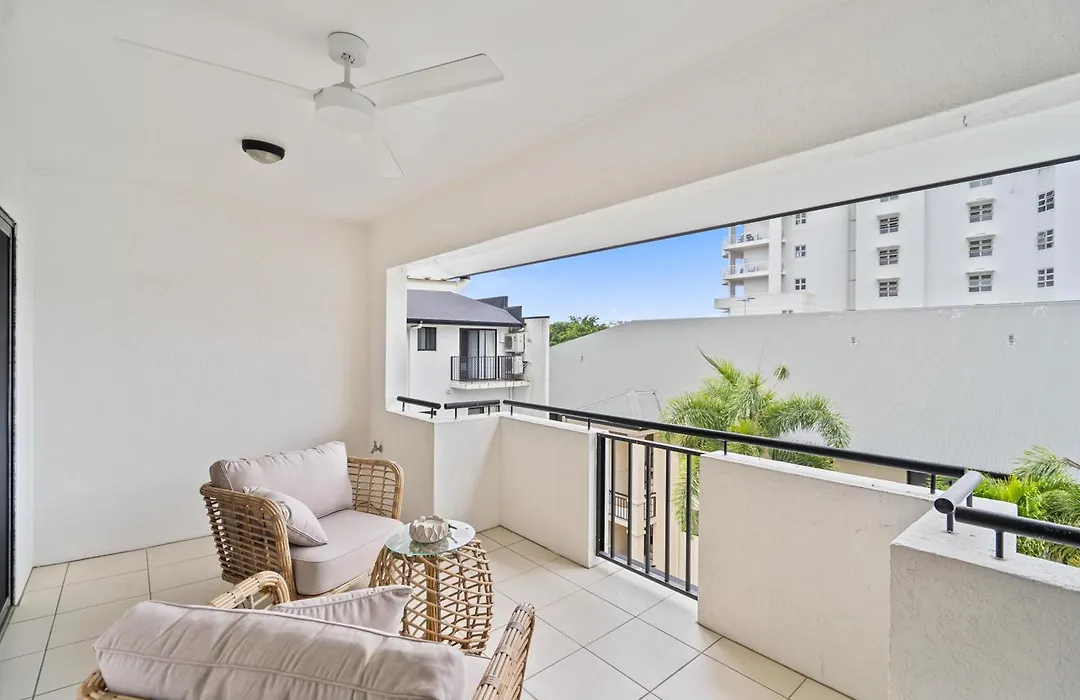 Cairns City Apartments-1