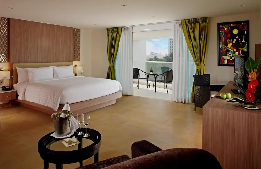 Centara Pattaya Hotel-1