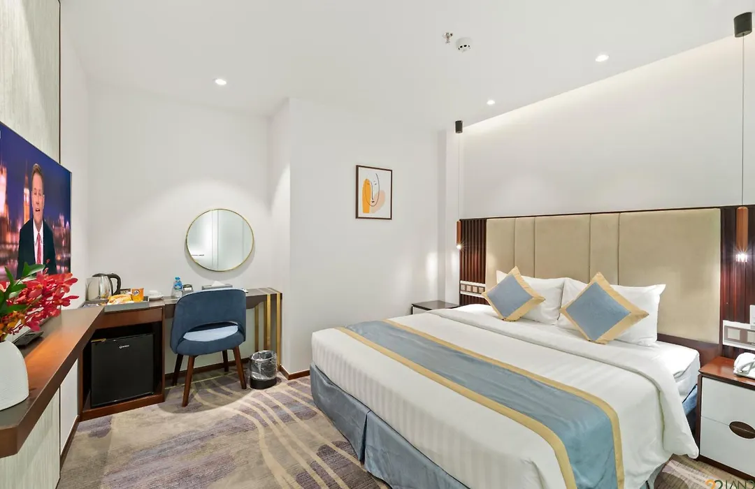 22Land Hotel Saigon-1