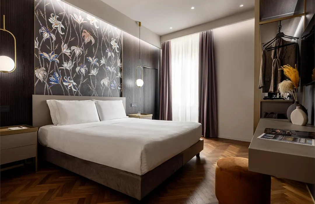 Aramis Deluxe Rooms-1