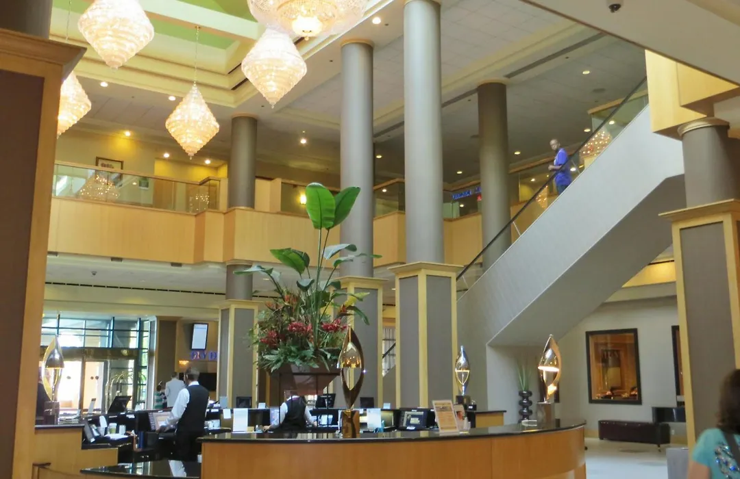 The Florida Hotel & Conference Center In The Florida Mall-1