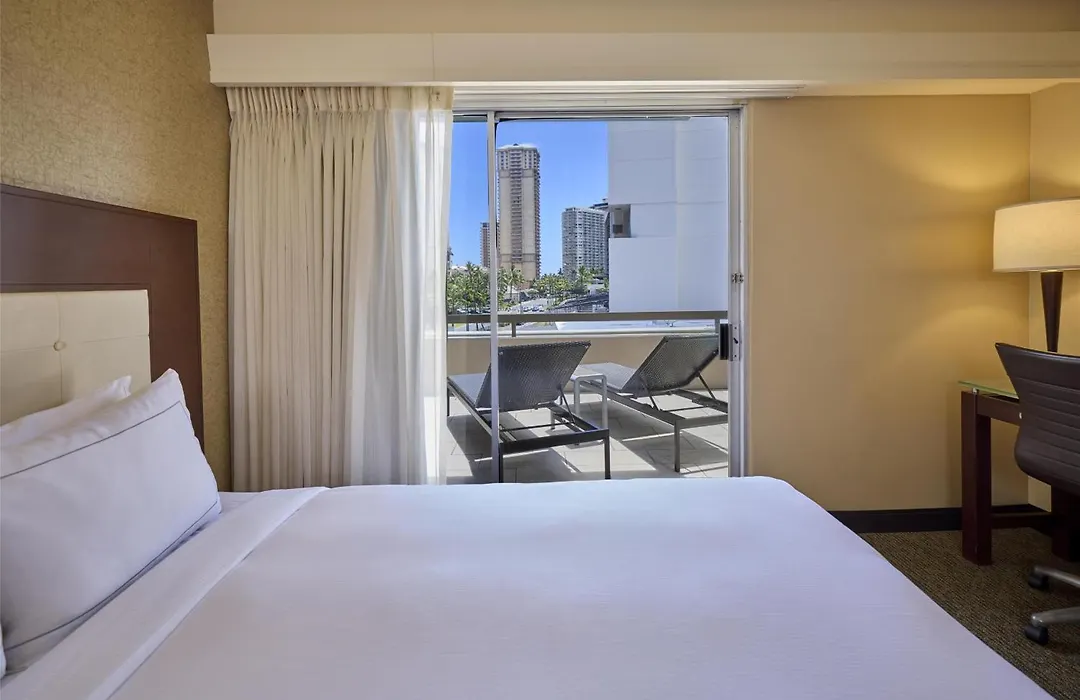 Doubletree By Hilton Alana - Waikiki Beach-1