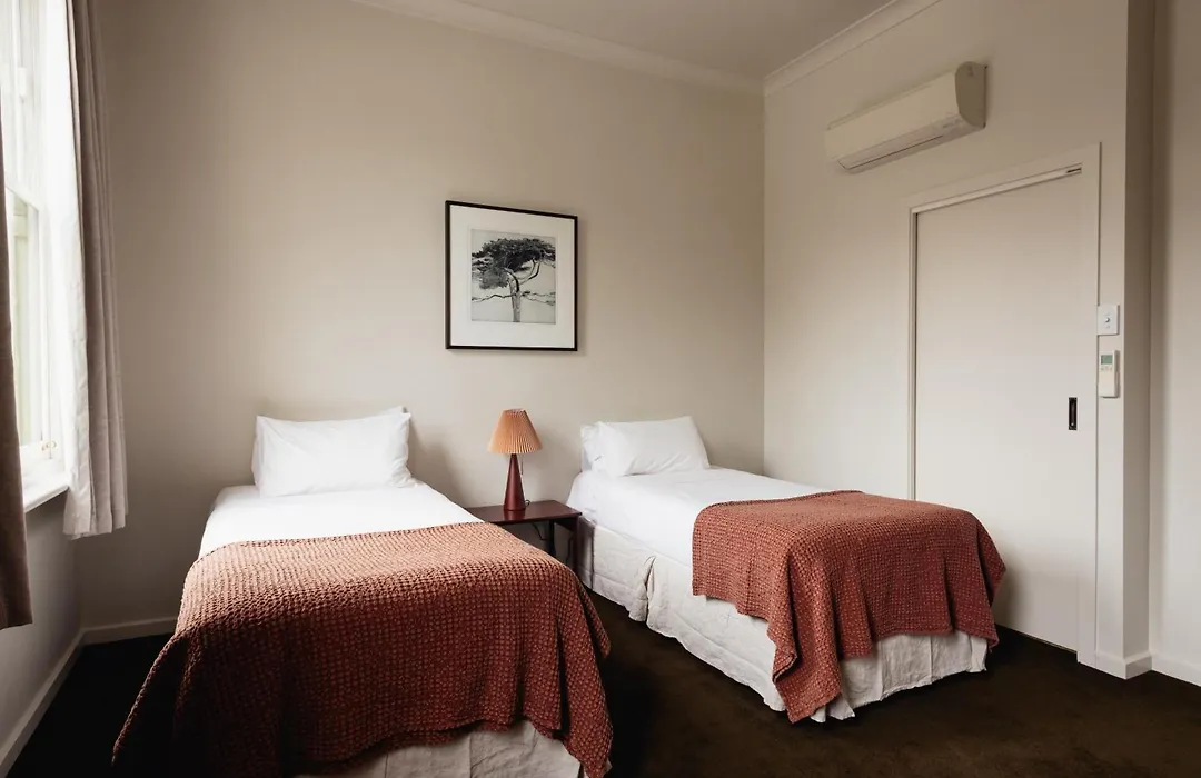 Naughtons Hotel-1