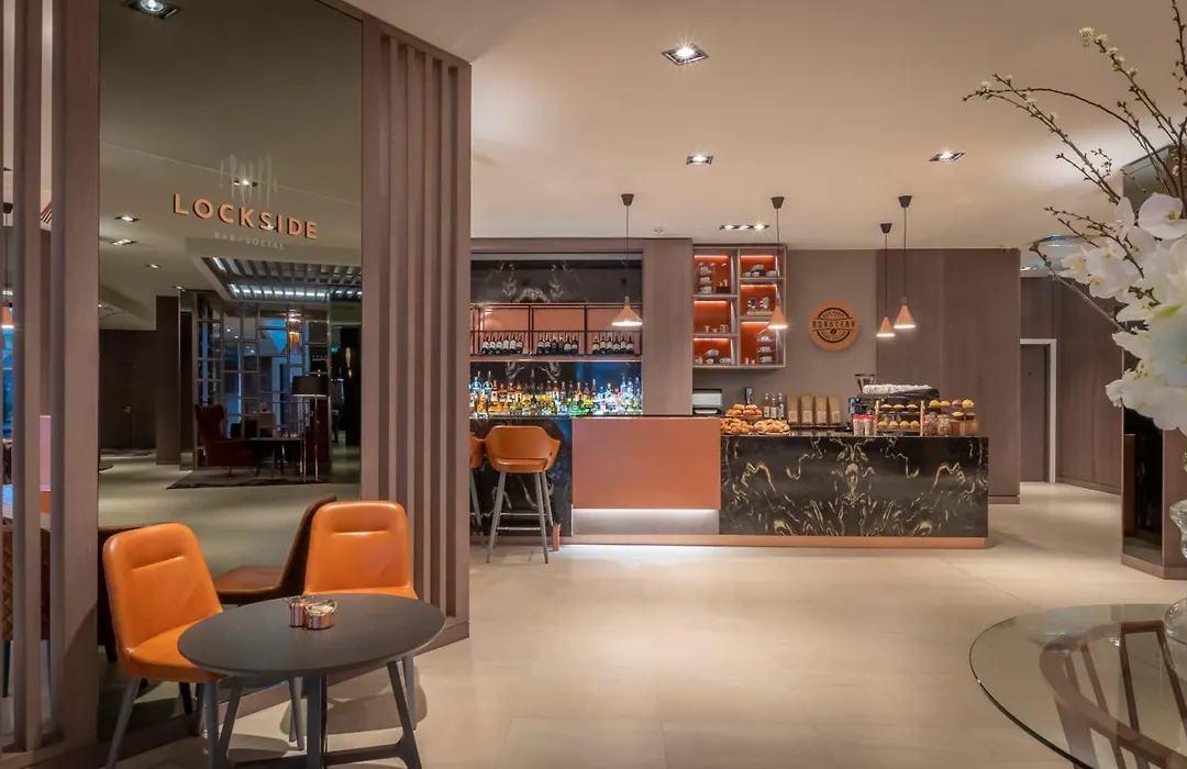 Clayton Hotel Charlemont Dublin City-1