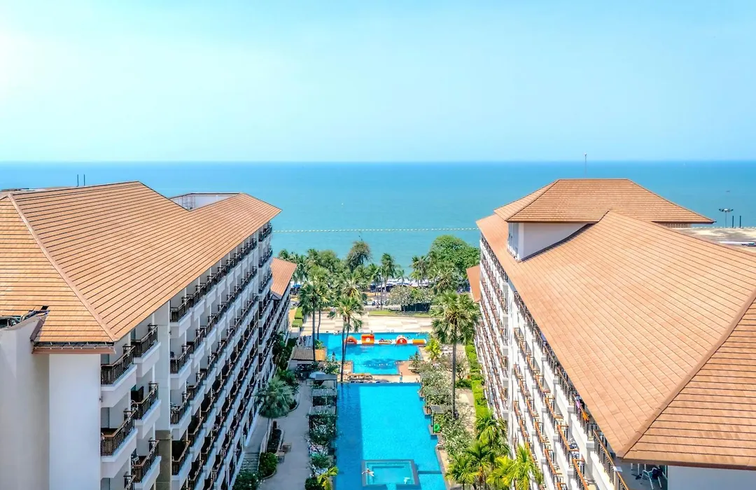 Welcome World Beachfront Resort-1