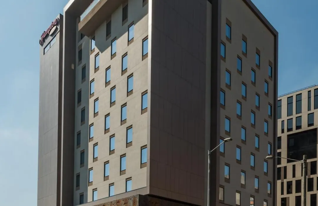 Hampton By Hilton Bogota Airport-1