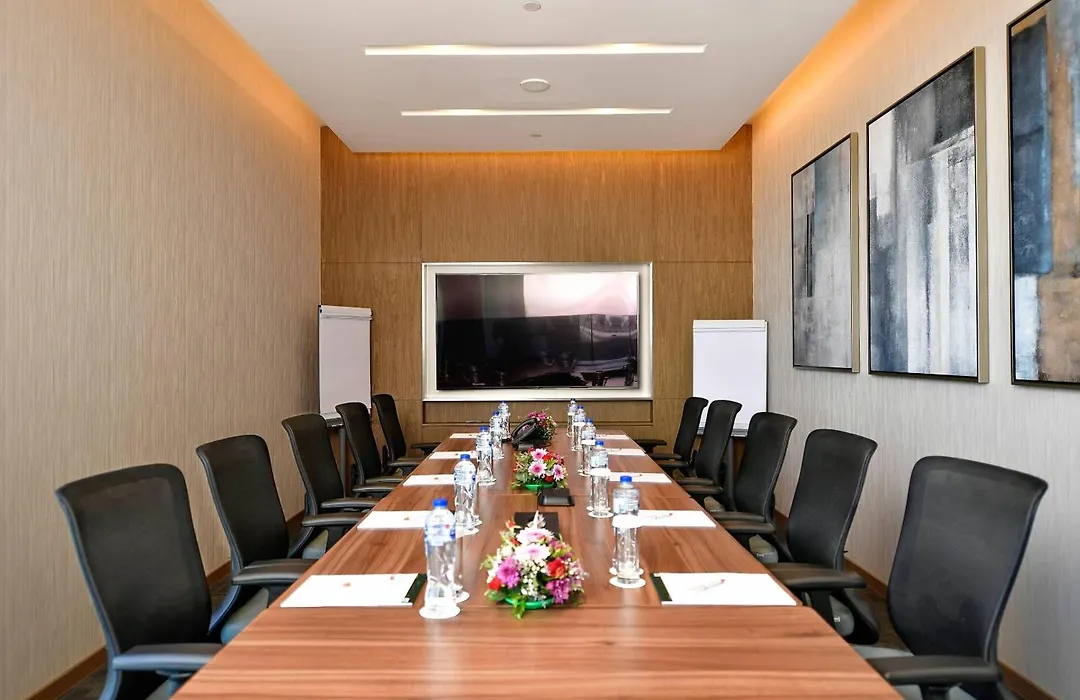 Clarion Hotel Jeddah Airport-1