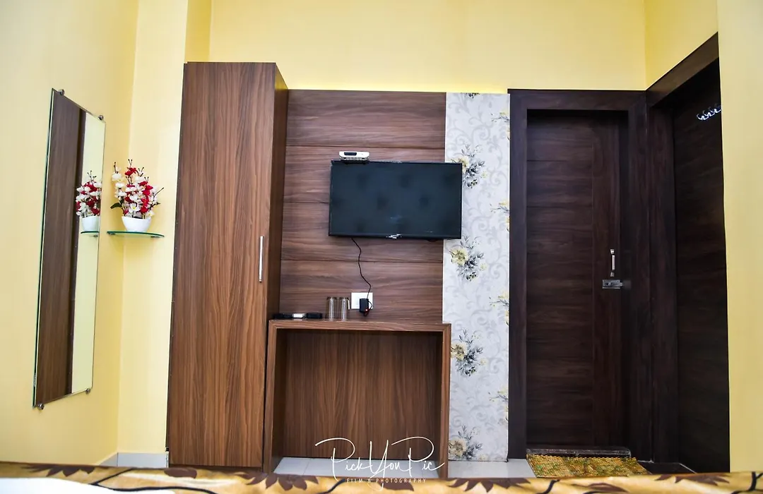 Goel Inn-1