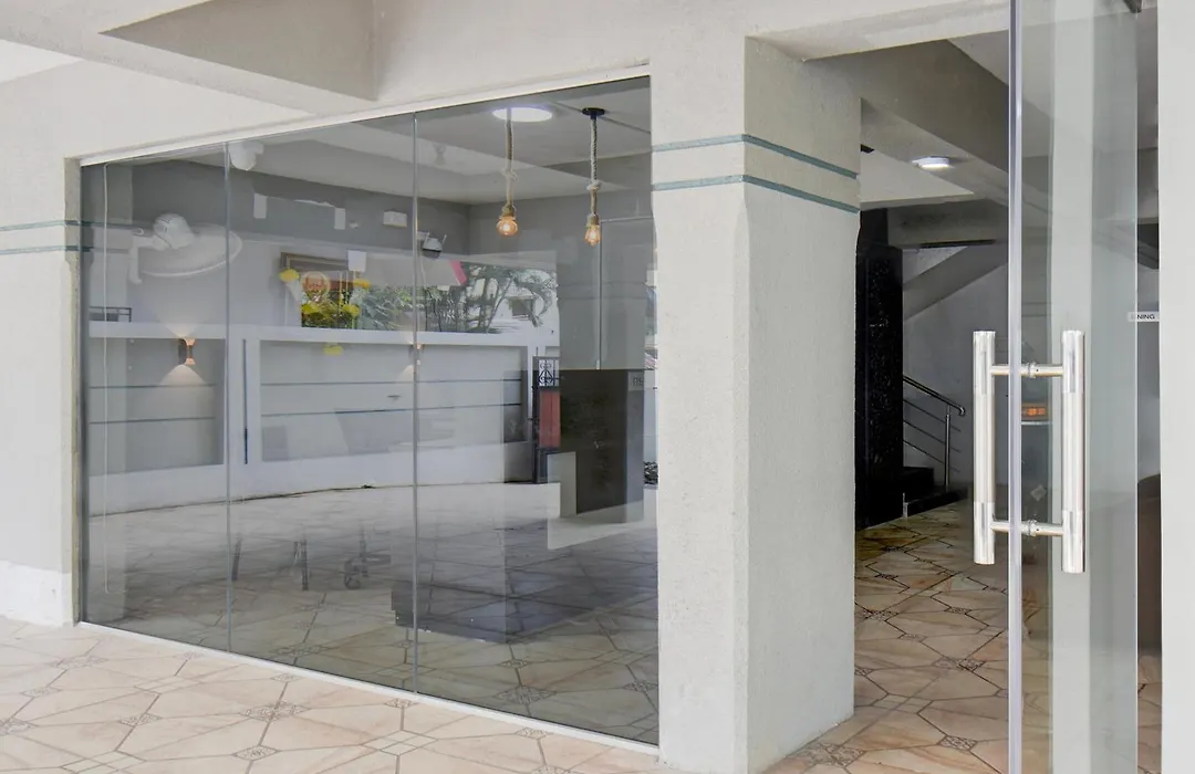 Townhouse Oak Sapphire Star Chappan Market-1