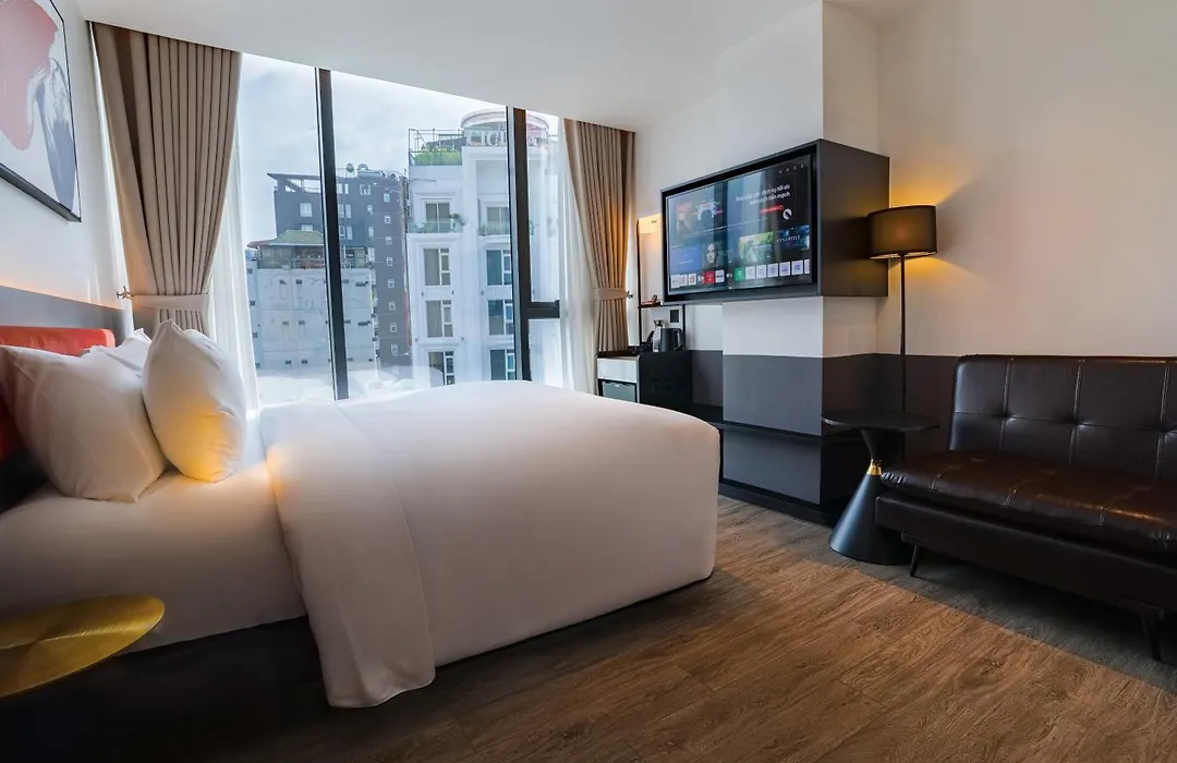 The Signature Hotel Saigon-1