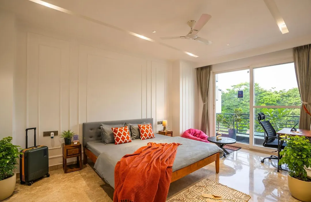 Liveaway Gurugram, Golf Course Road By Pack-1