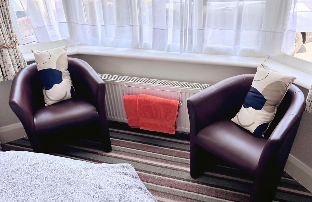 Hudsons Guest House - Adults Only-1