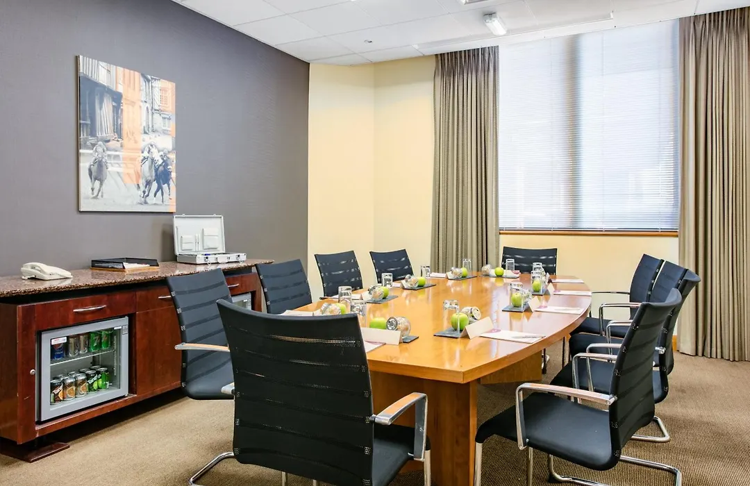 Crowne Plaza Chester By Ihg-1