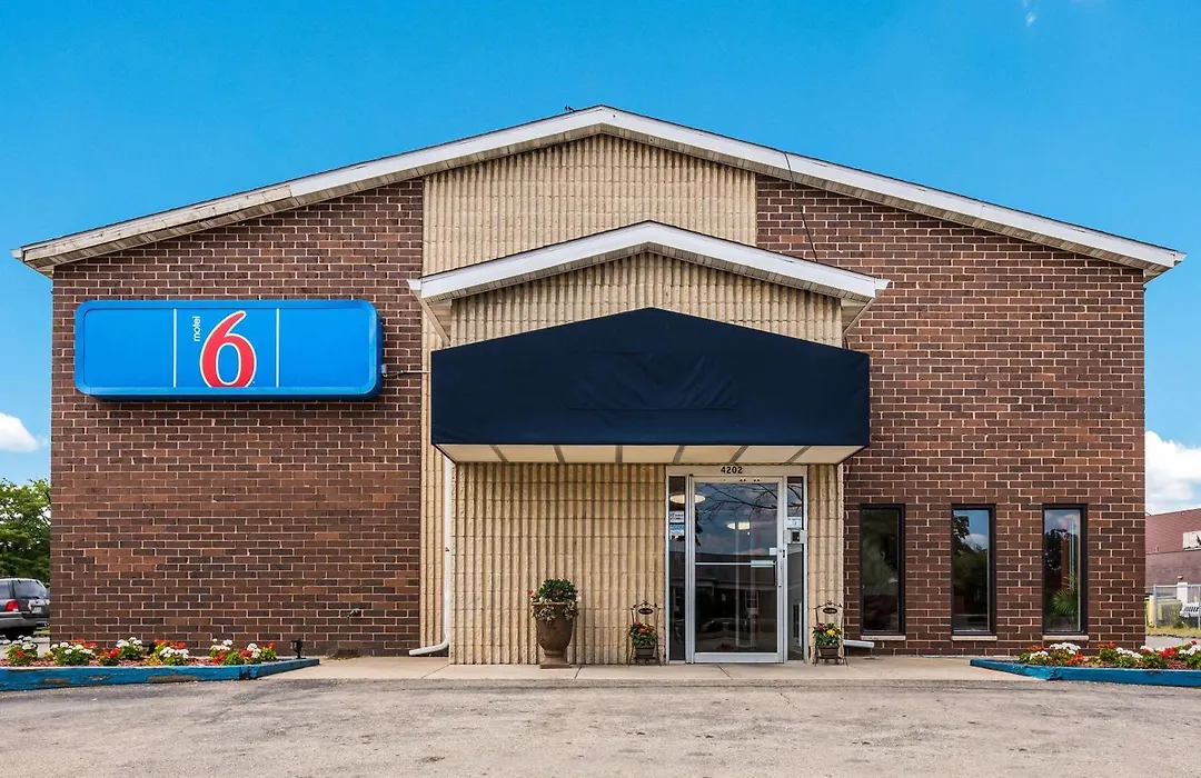 Motel 6-Madison, Wi - East-1