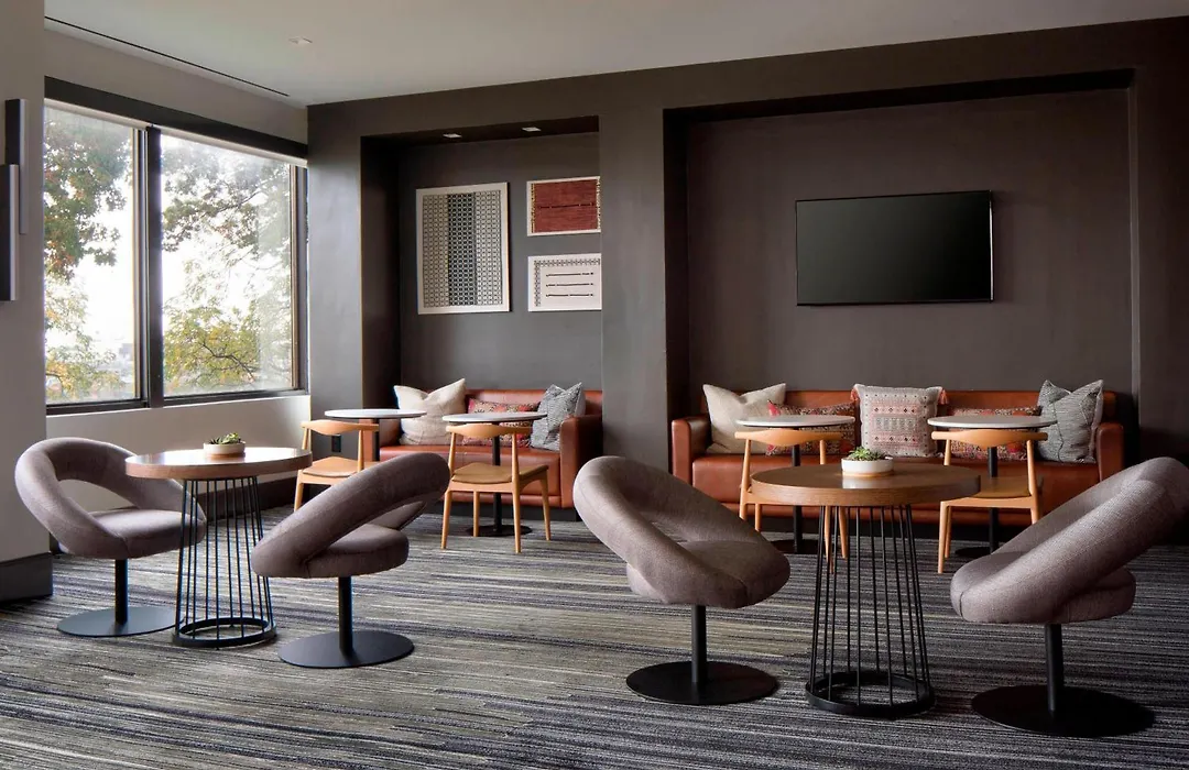 New York Laguardia Airport Marriott-1