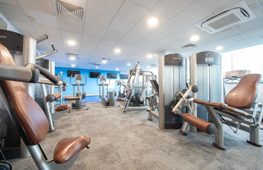 Holiday Inn Edinburgh Zoo By Ihg-1
