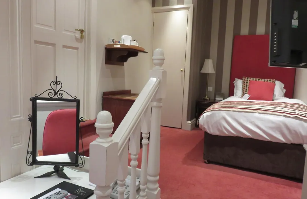 Belmont Hotel Leicester-1