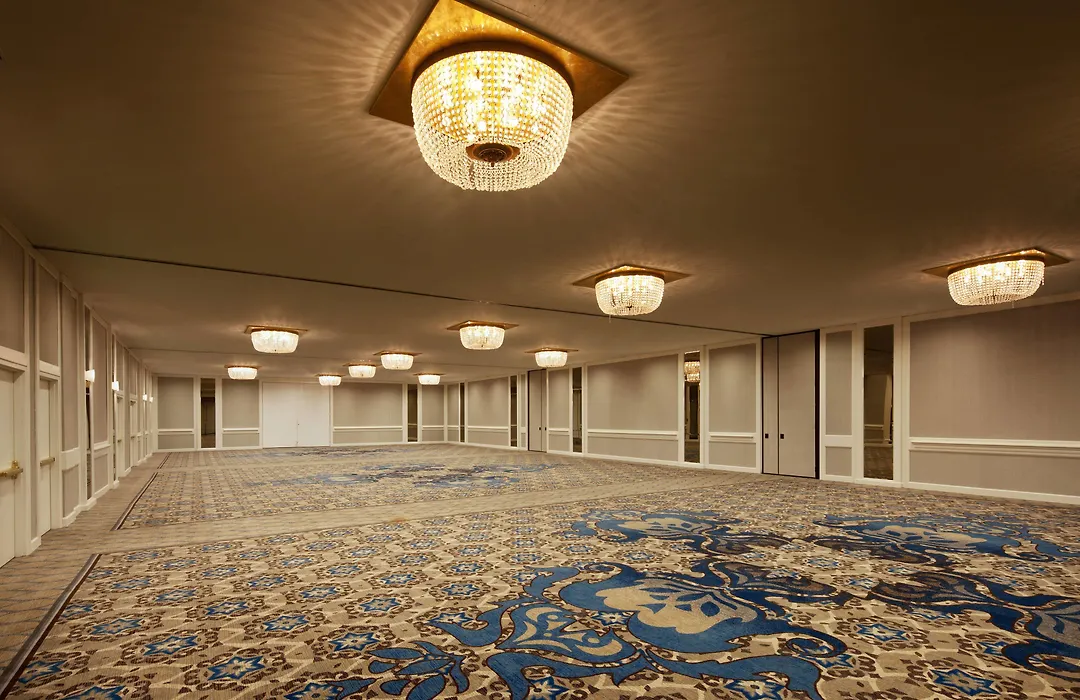 Sheraton Universal-1