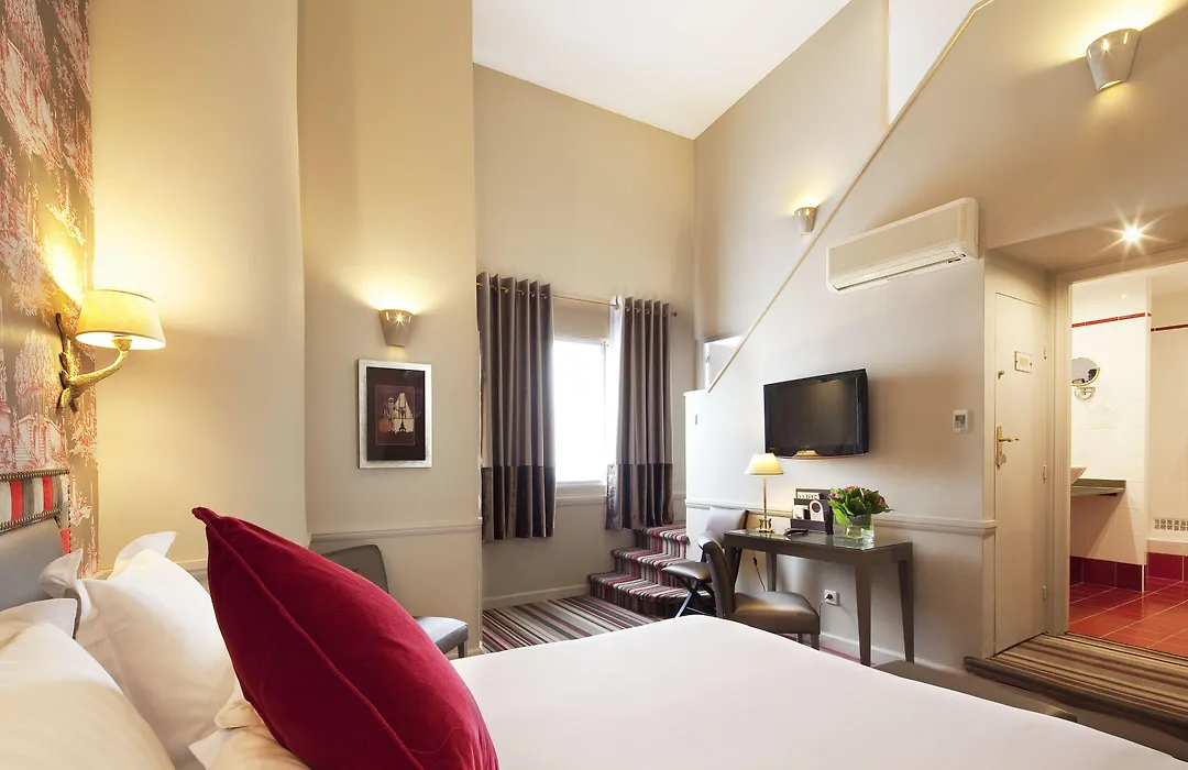 Hotel Des Comedies-1
