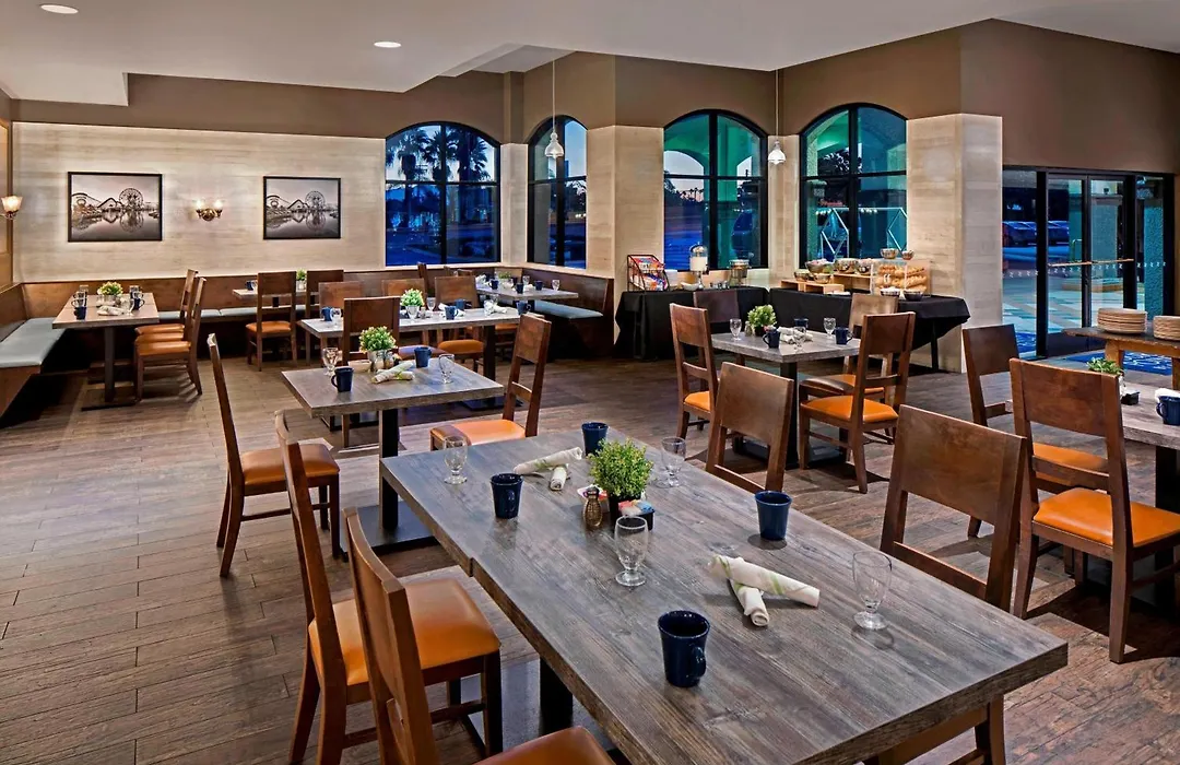Four Points By Sheraton Anaheim-1