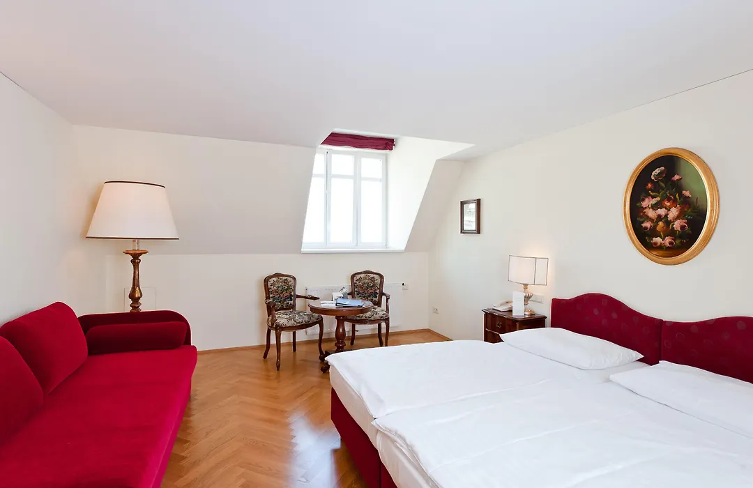 Hotel Regina-1