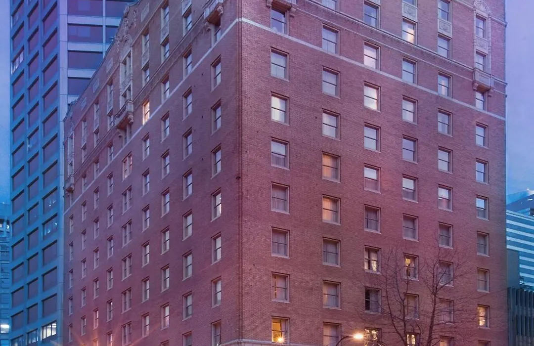 Mayflower Park Hotel-1