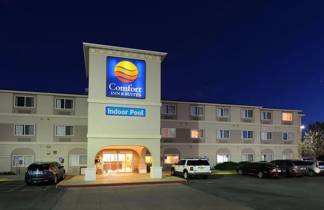 Comfort Inn & Suites Alameda At Albuquerque Balloon Fiesta Park-1