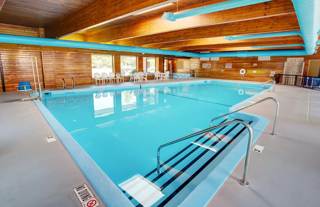 Country Inn & Suites By Radisson, Traverse City, Mi-1