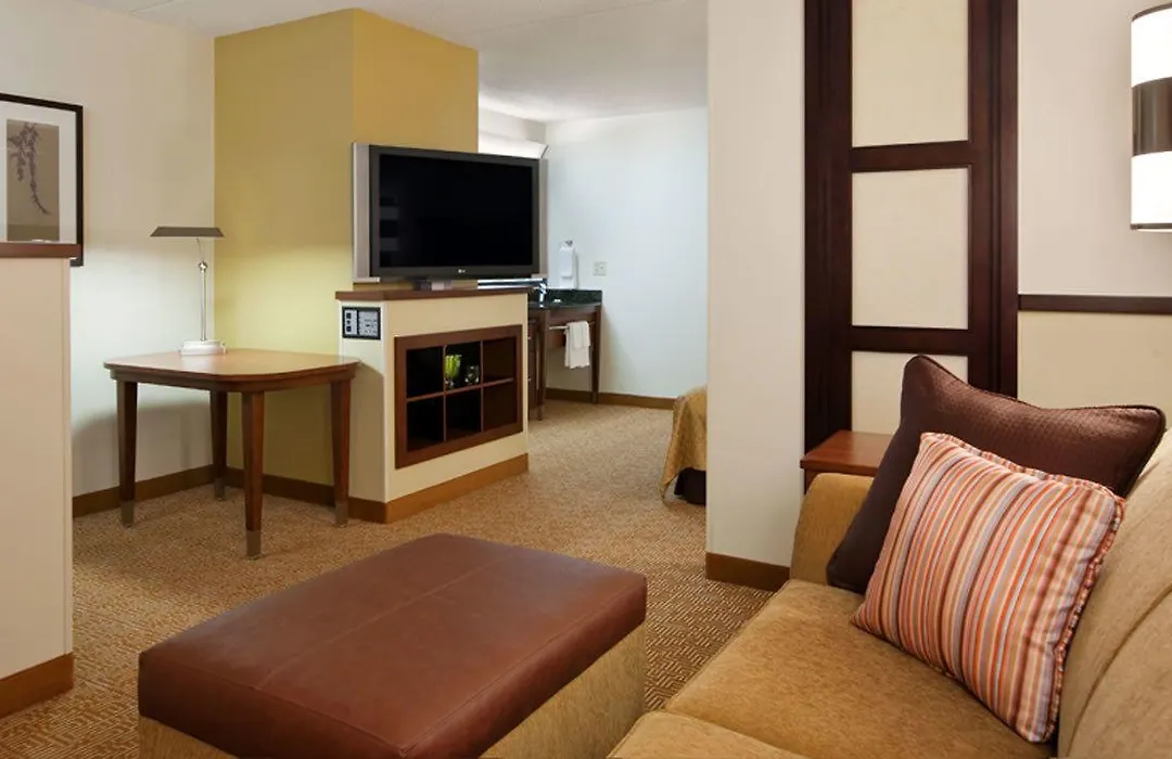 Comfort Suites Milwaukee West-1