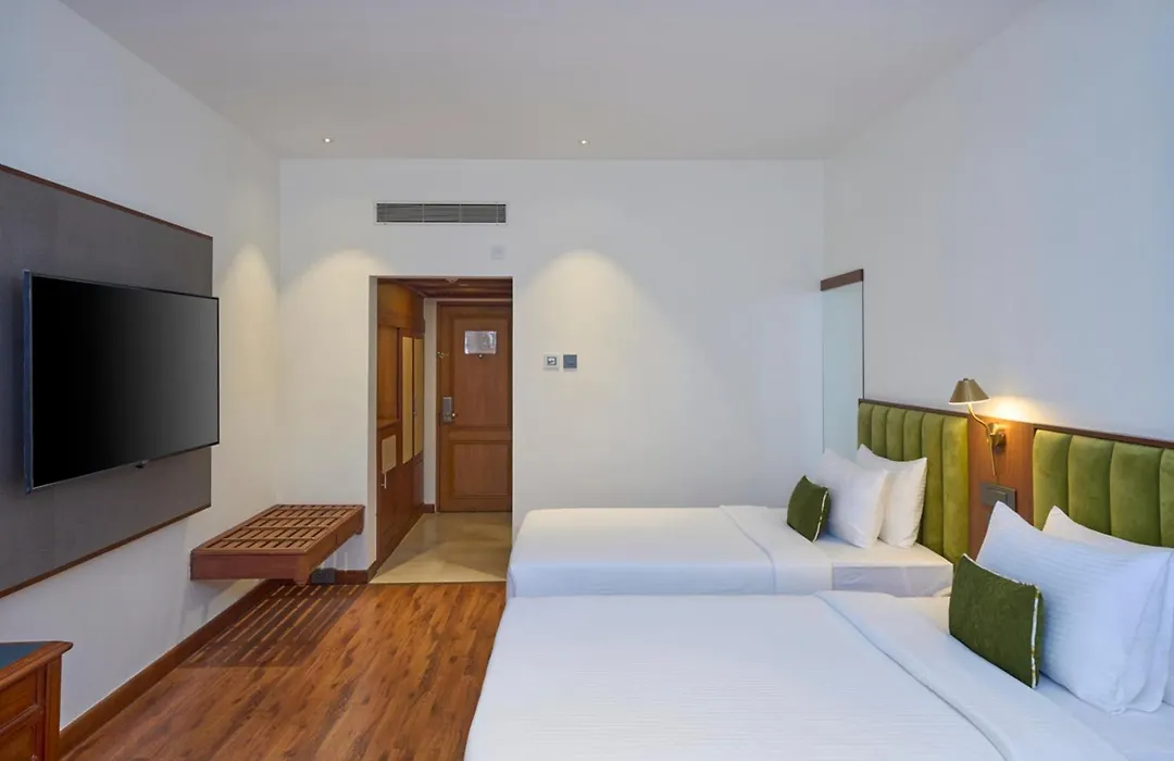 The Avenue Regent-1