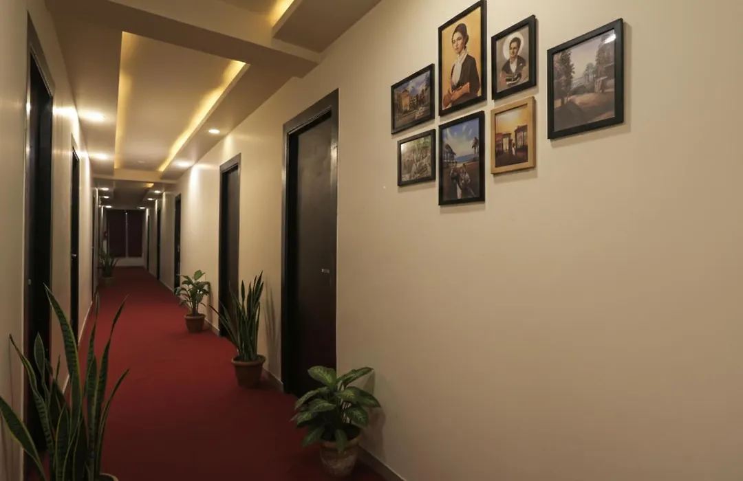 Fabhotel The Diamond-1