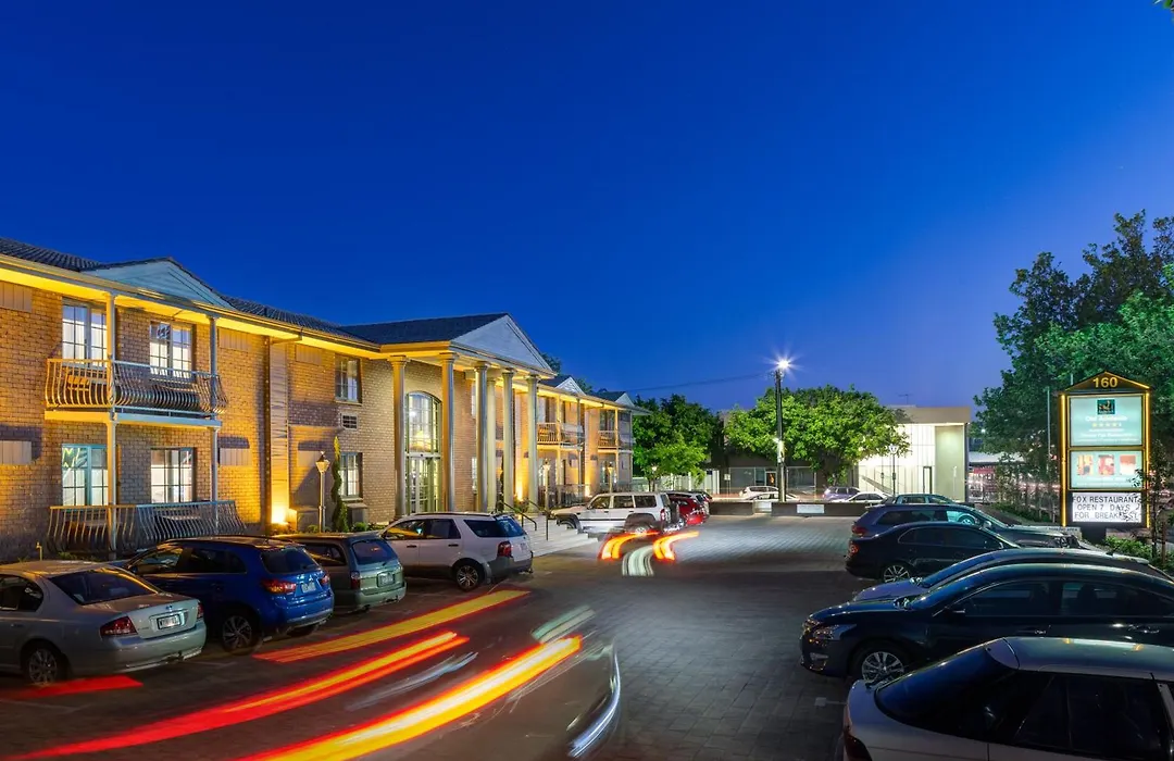 Adelaide Inn-1