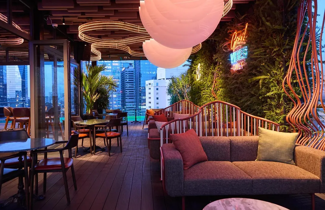 Kin Hotel Thi Sach Edition-1