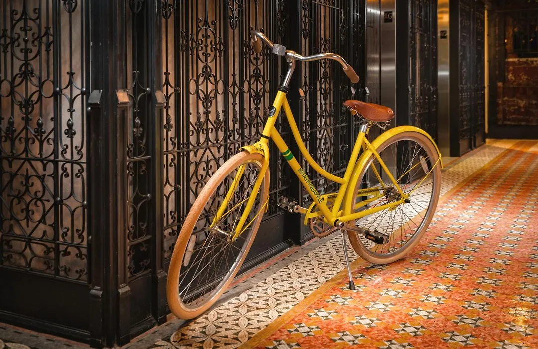 Staypineapple, An Iconic Hotel, The Loop-1