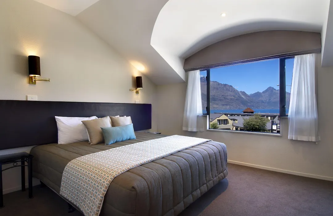 Hurley'S Of Queenstown-1