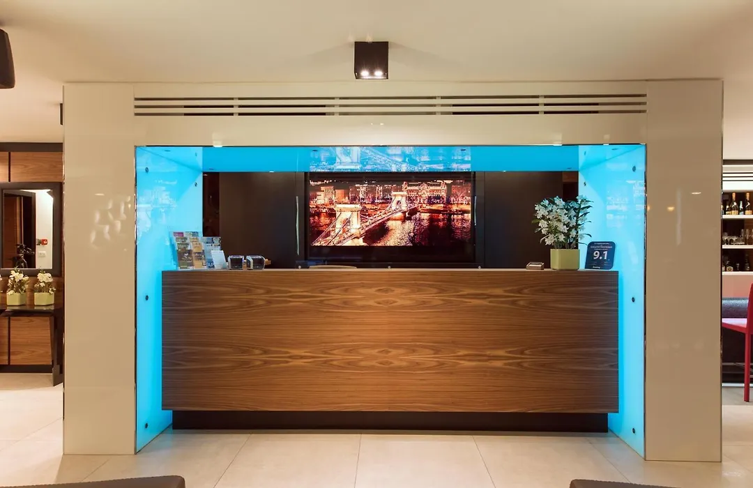 Boutique Hotel Victoria Budapest-1