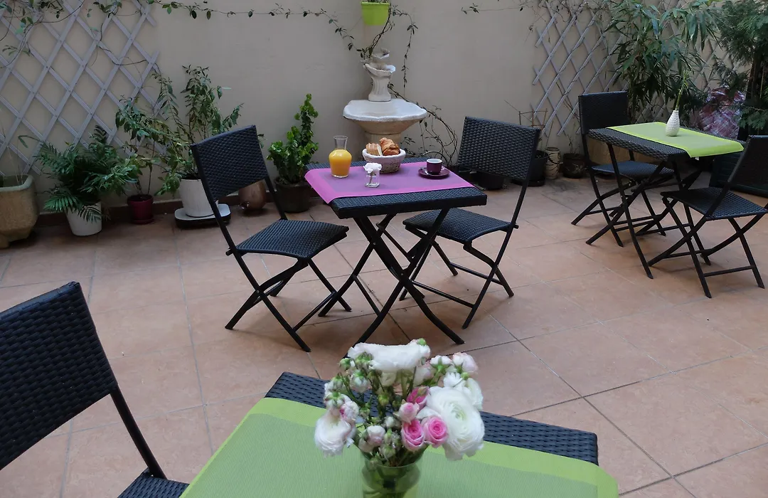 Hotel Moderniste-1